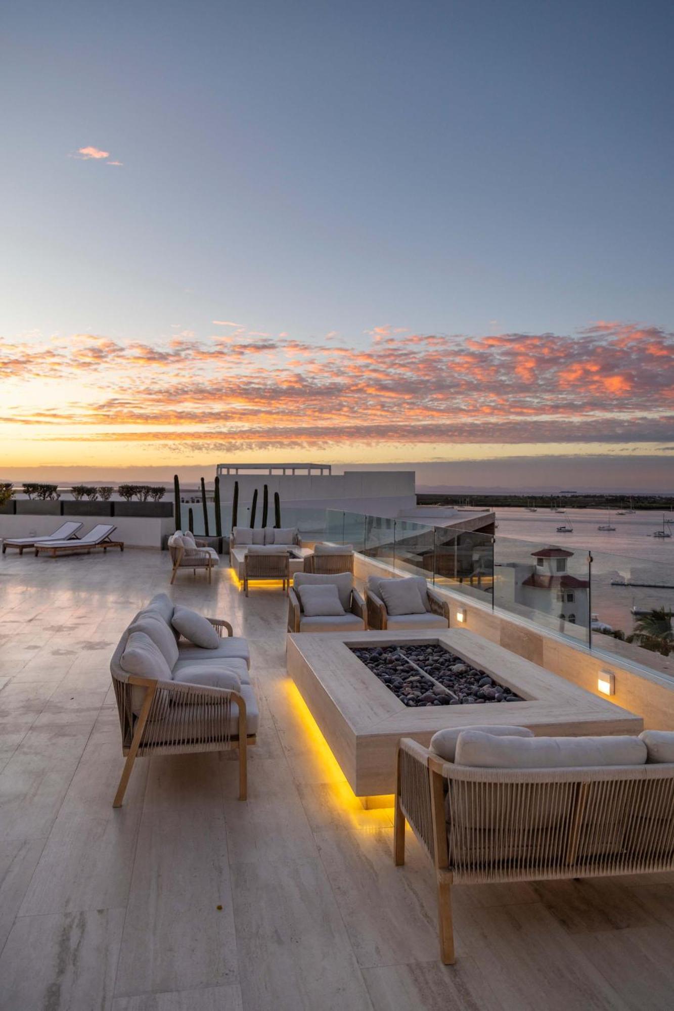 Live Aqua Private Residences La Paz Exterior photo